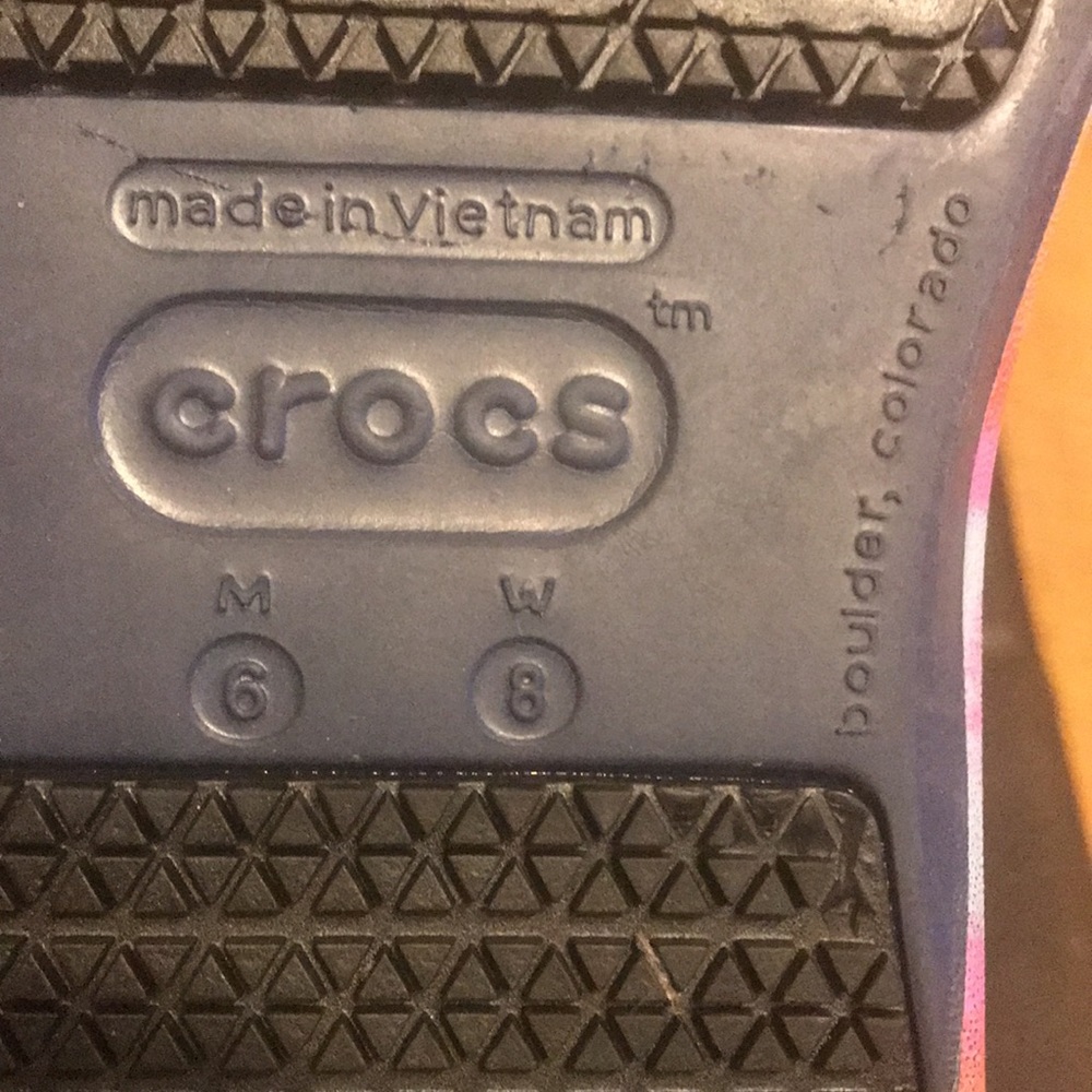 Crocs - Picture 3 of 12